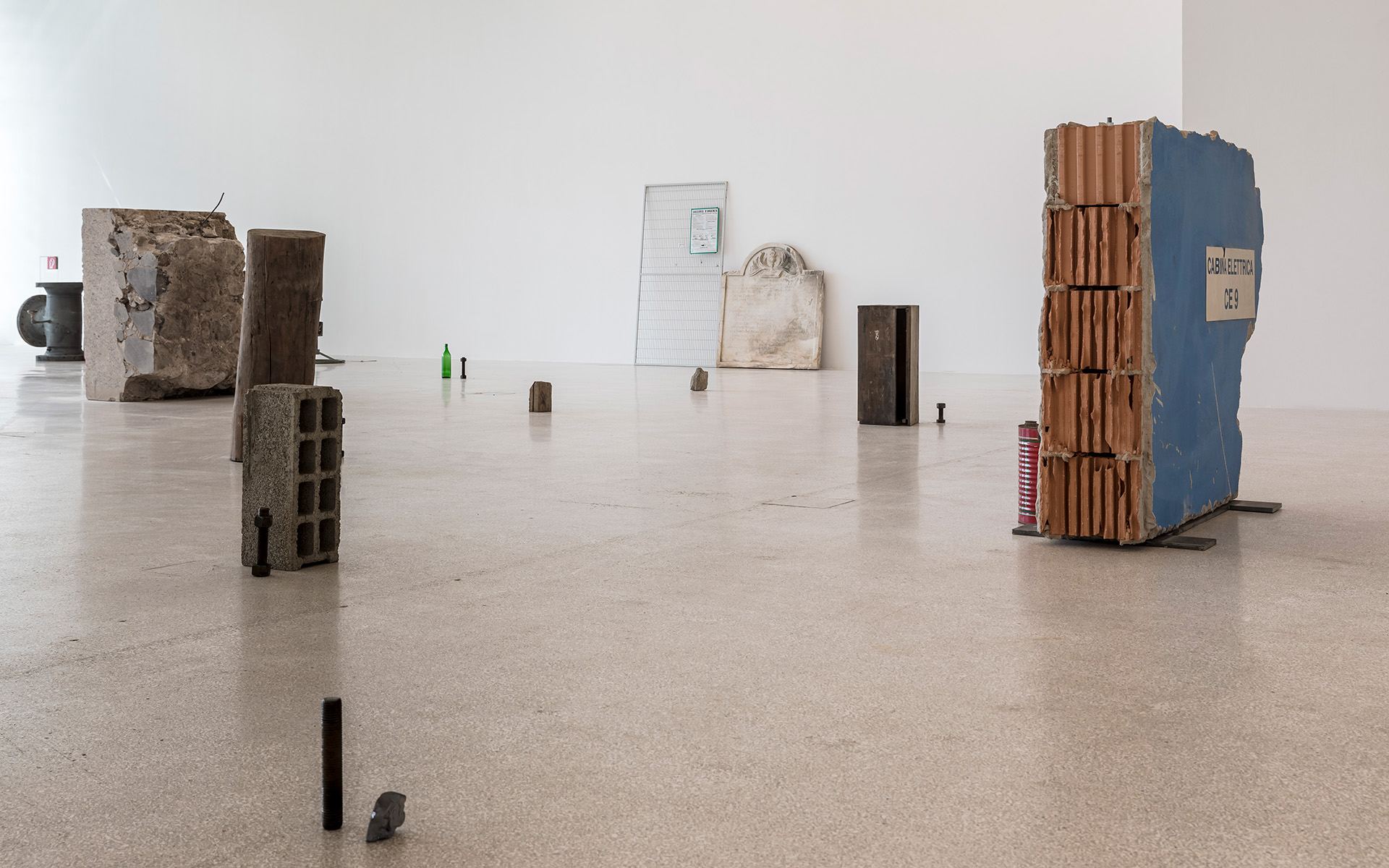 Shimabuku, Me, We, 2023, various materials. Installation view, Museion. Courtesy of the artist, ZERO, Milano and Air de Paris, Romainville. In collaboration with Ex-Montecatini (ex Solland Silicon), Sinigo and Fondazione Antonio dalle Nogare.